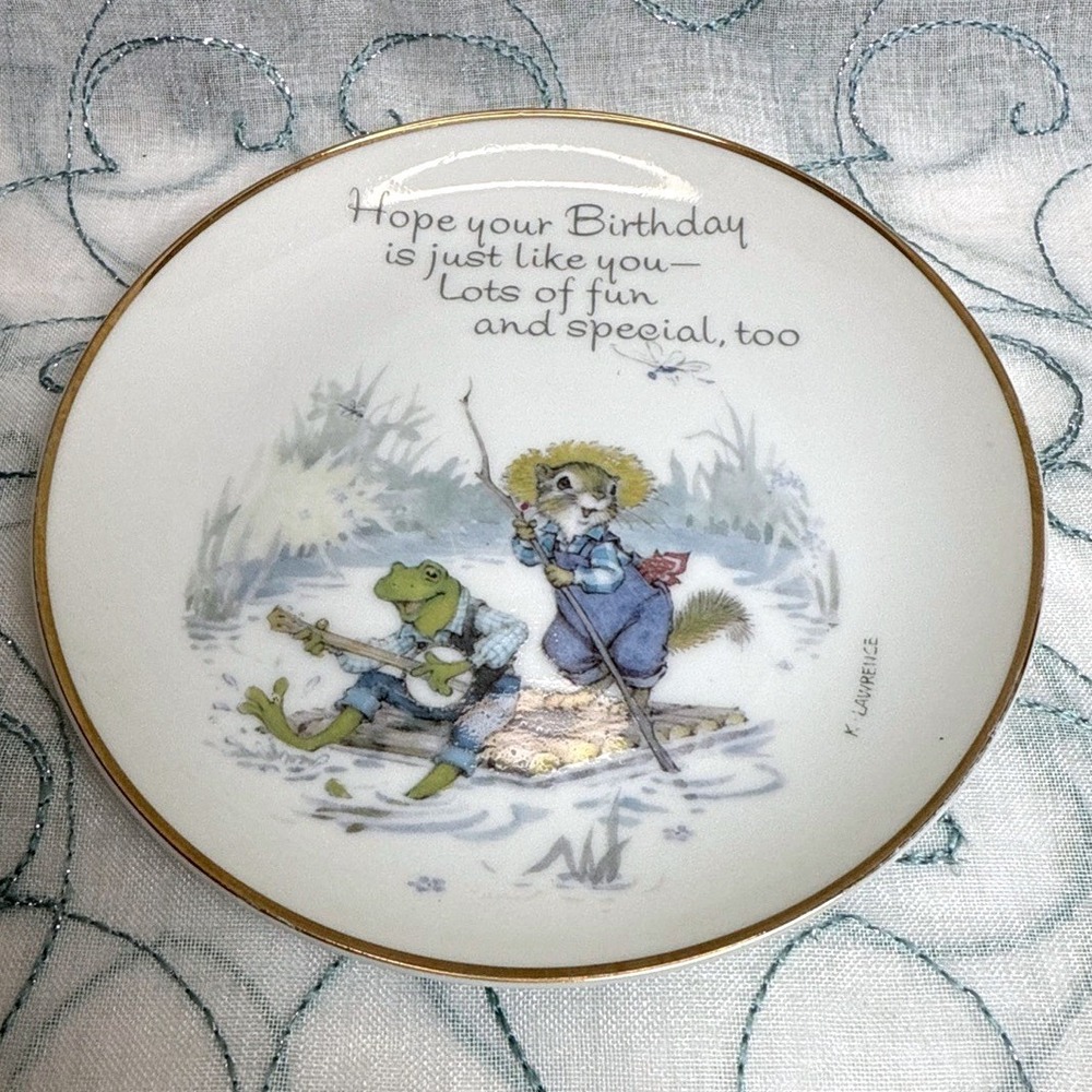 asting Memories‎ Birthday Squirrel Frog Genuine Porcelain Collector Plate 6.5"